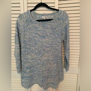 Medium Sonoma long sleeved light blue and white marled tunic sweater.